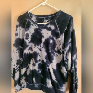 Time & Tru Black Tie Dye Crew Neck Sweater